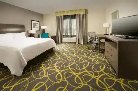 Hilton Garden Inn - 38