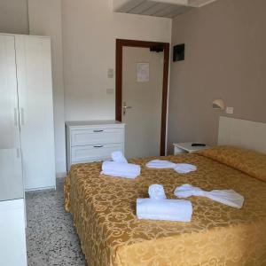Modenese - 37