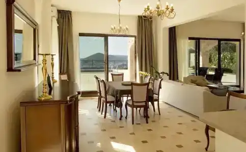Oak Leaf Residences - 100