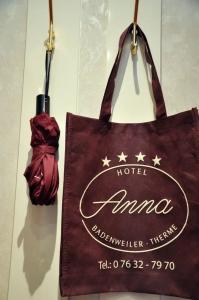 Anna - 27