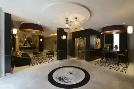 Hôtel Le Versailles - 2