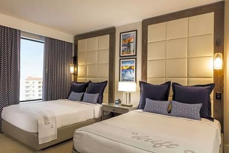 The Waterfront Beach Resort, A Hilton - 258