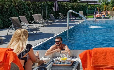 Aura Design & Garden Pool - 26