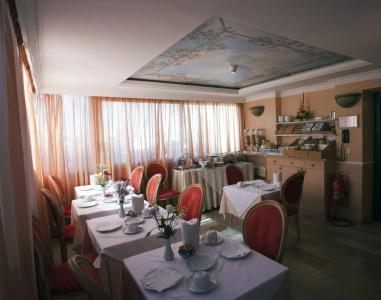 Doria Palace Boutique - 18