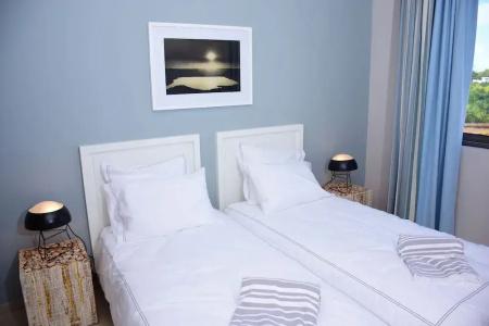 Royal Park - 25