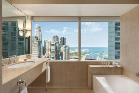 Swissotel Chicago - 8