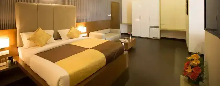 Vinaya Royal Inn - 37