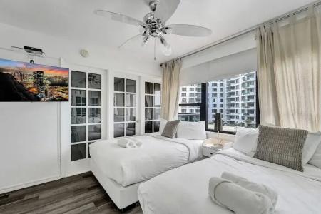 The Alexander All Suites - 660