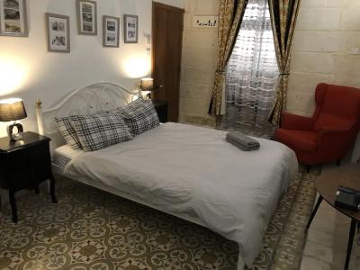 Lh Bed & Breakfast, - 16