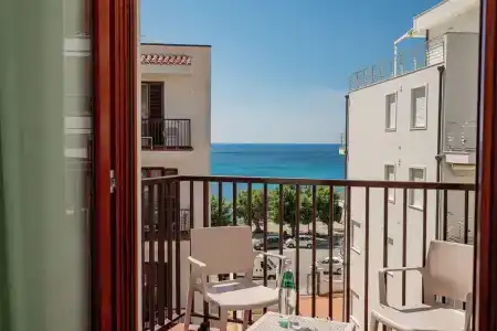 El Balear - 112