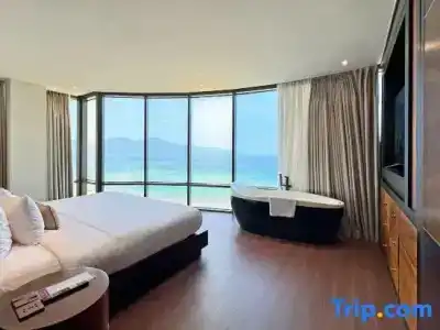 Holiday Beach Danang & Resort - 220