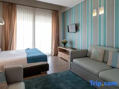 Le Rose Suite - 151