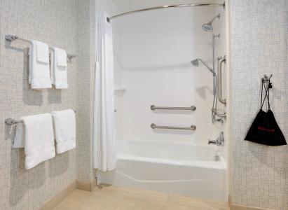 Holiday Inn Express & Suites - Dallas Nw Hwy - Love Field, An Ihg - 7
