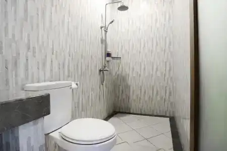 Gora Beach Inn - 9