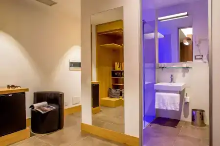 Best Western Plus Spring House - 52