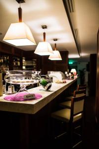 Park Avenue **** - 18