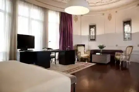 Savoy - 142