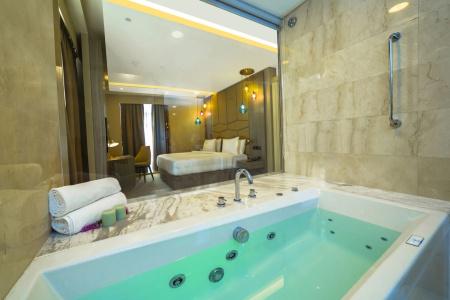 Four Points by Sheraton Production City - 23