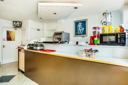 Oyo London Guest House - 21