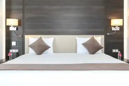 Radisson - 34
