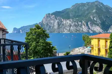 Benaco - 127