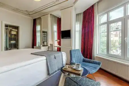 Amira Istanbul - 98