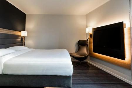 Moxy Glasgow Sec - 24