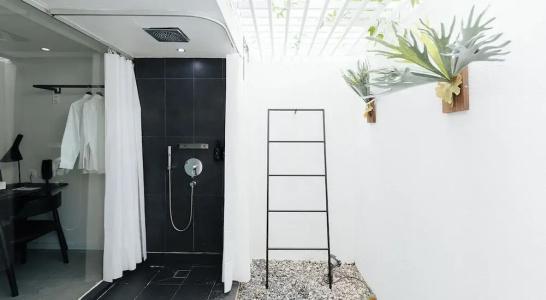 Lloyd's Inn (SG Clean, Staycation Approved) - 42