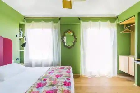 Rarity Suites - 64