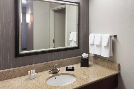 Courtyard by Marriott Miami at Dolphin Mall - 47