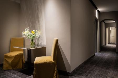 Hnn Luxury Suites - 11