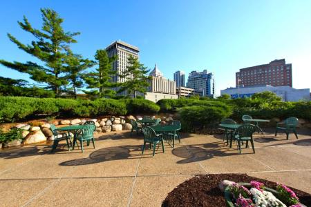 Four Points by Sheraton - 23
