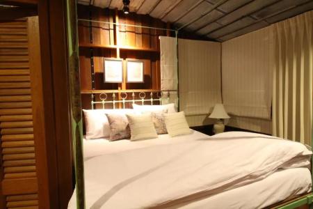 Baan Luang Rajamaitri Historic Inn - 44