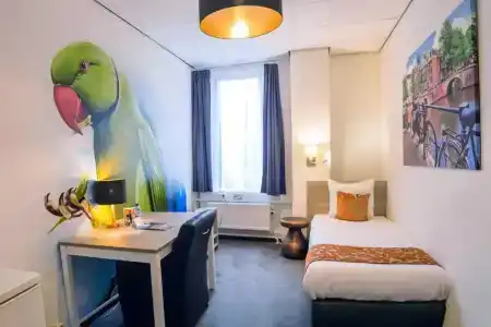 Amsterdam Teleport - 52