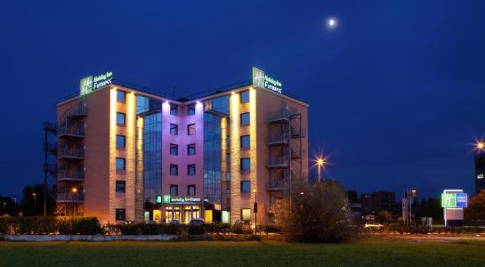 Holiday Inn Express, An Ihg - 0