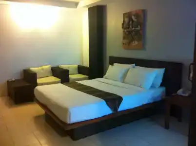 Bangkok Travel Suites - 4