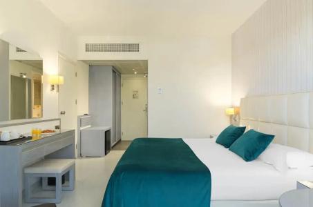St George Spa & Beach Resort - 63