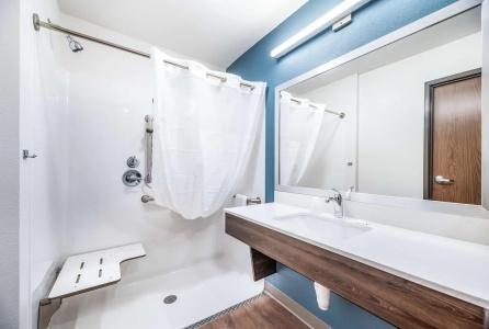 WoodSpring Suites Orlando Kissimmee Maingate - 26