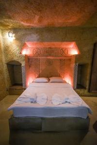 Seraphim Cave - 7