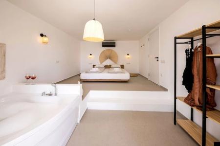 Villa Kale Suites with heated pool in winter - 7