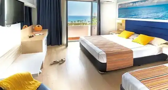 Club Aqua Plaza - 45