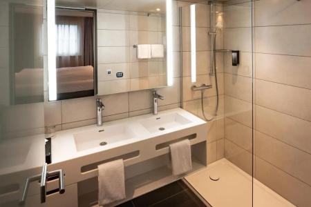 Loginn Stuttgart Zuffenhausen - 17