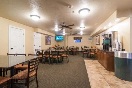 St. George Inn and Suites - 17