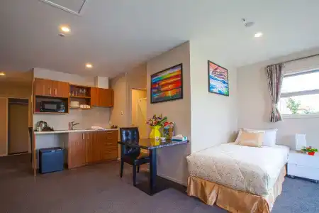 315 Riccarton - 17