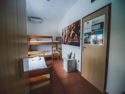 Moon Rocks Hostel - 31