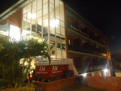 Kingsford Riverside Inn - 0