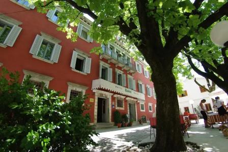 Boutique Kaštel - 8