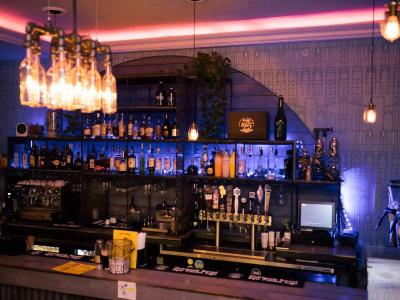 Beds n' Drinks - 17