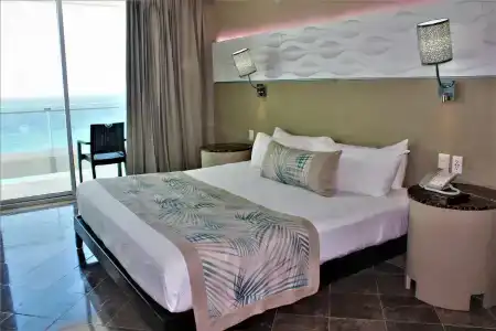Krystal Grand Cancun - 42