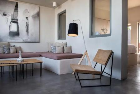 West East Suites - 79